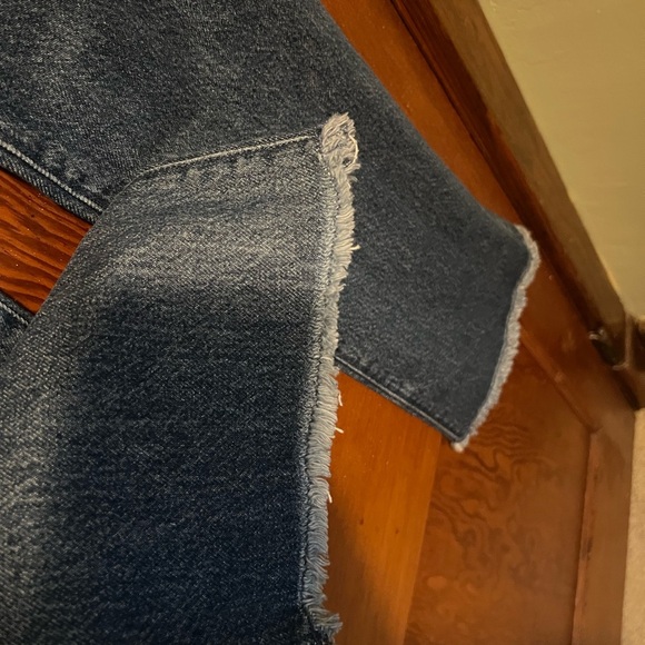 WeWoreWhat NWT Frayed WB Straight Jeans Color True Blue Size 28 - Picture 4 of 7